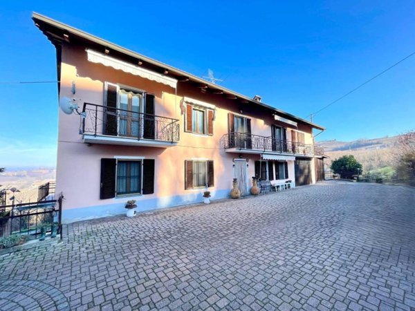 casa indipendente in vendita ad Alba