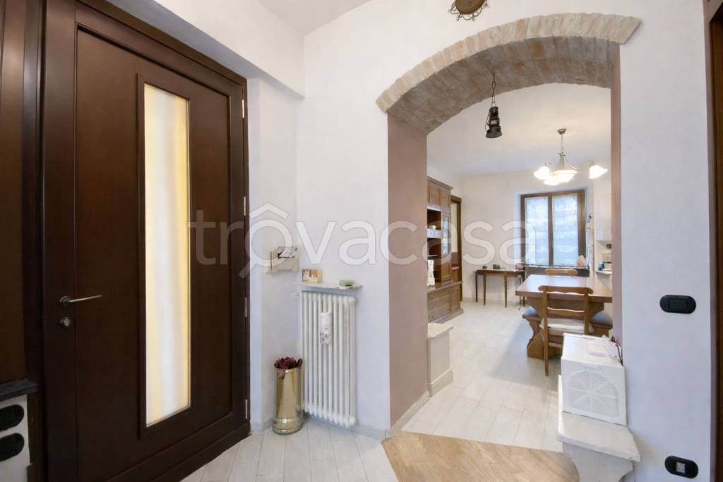 appartamento in vendita ad Alba