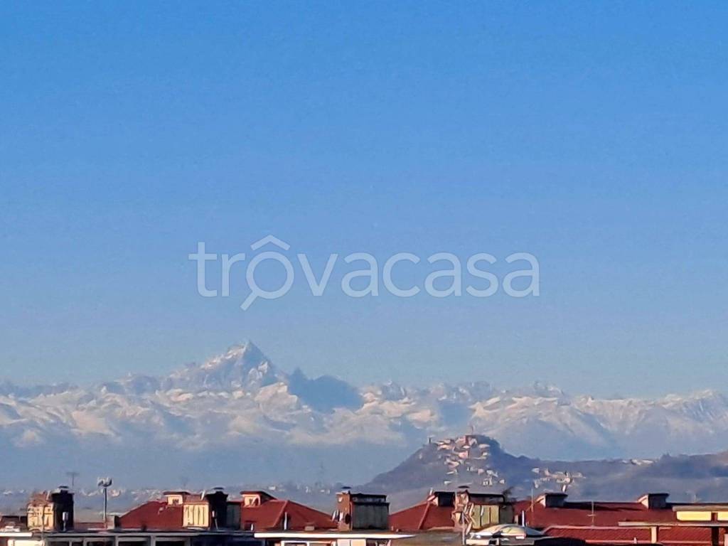 appartamento in vendita ad Alba