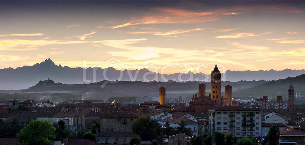terreno edificabile in vendita ad Alba