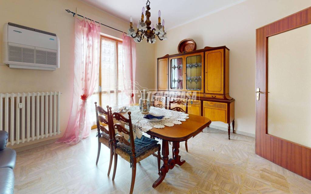 appartamento in vendita ad Alba