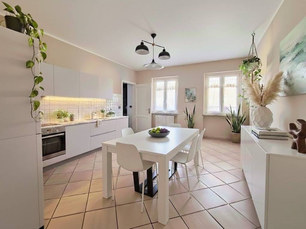 casa indipendente in vendita ad Alba