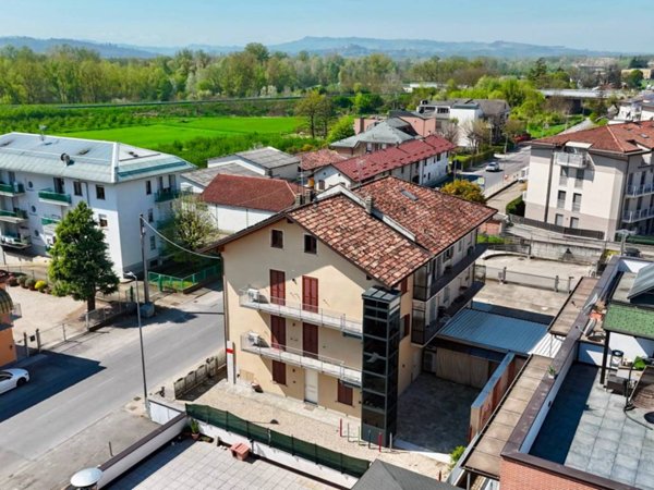 appartamento in vendita ad Alba in zona Mussotto
