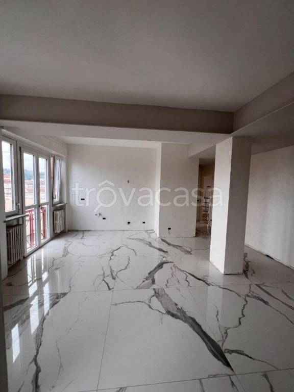 appartamento in vendita ad Alba