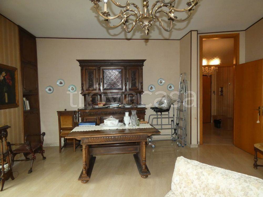 appartamento in vendita ad Alba