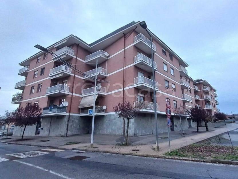 appartamento in vendita ad Alba