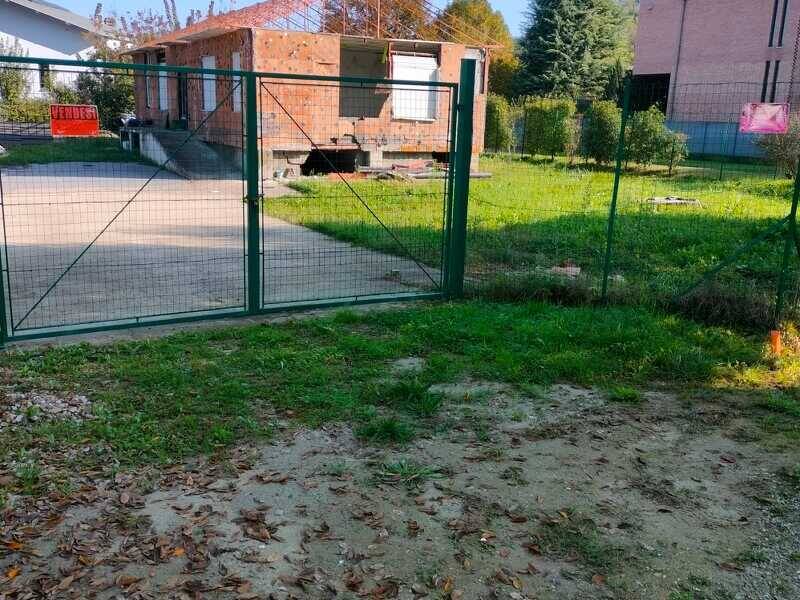 terreno edificabile in vendita ad Alba