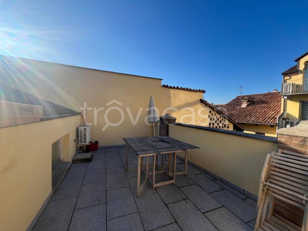 appartamento in vendita ad Alba