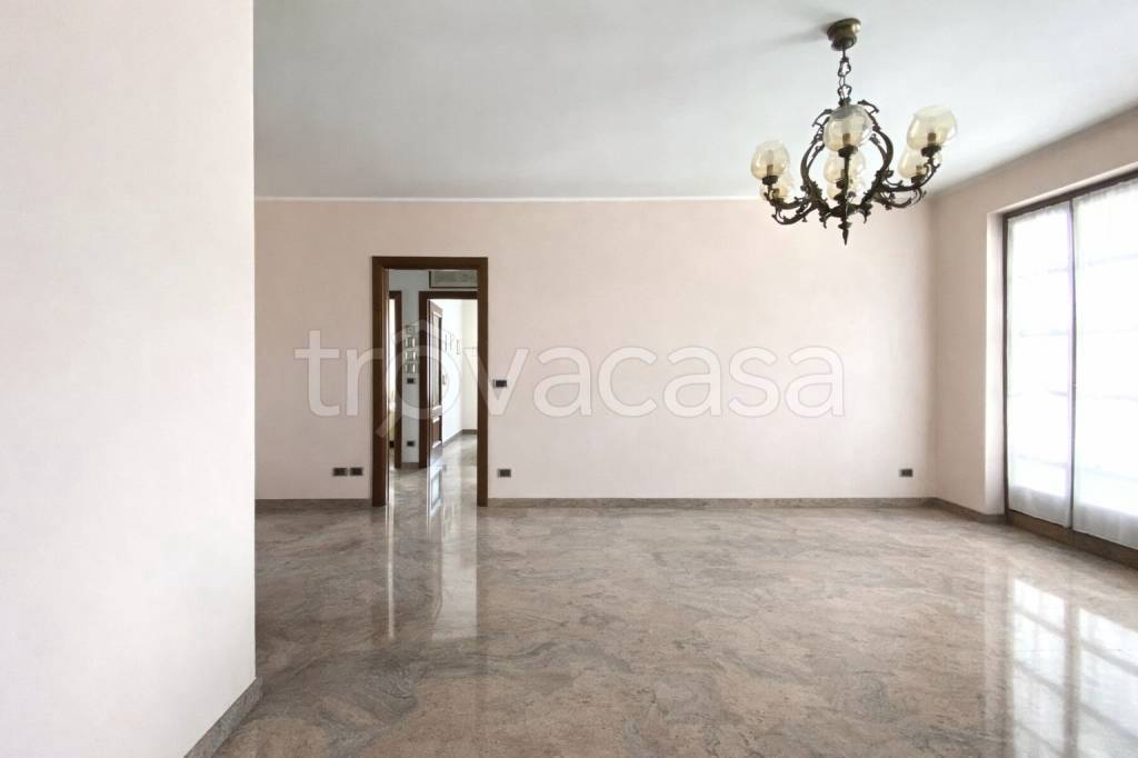 appartamento in vendita ad Alba