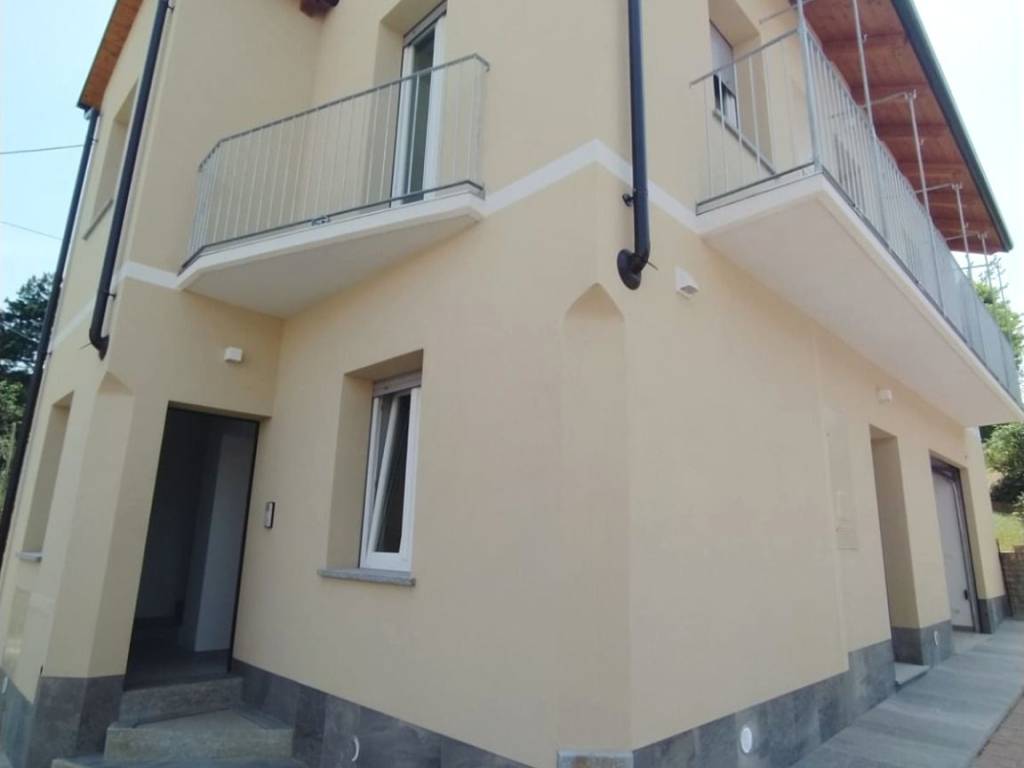 casa indipendente in vendita ad Alba