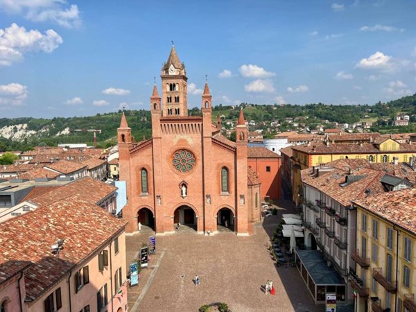 appartamento in vendita ad Alba