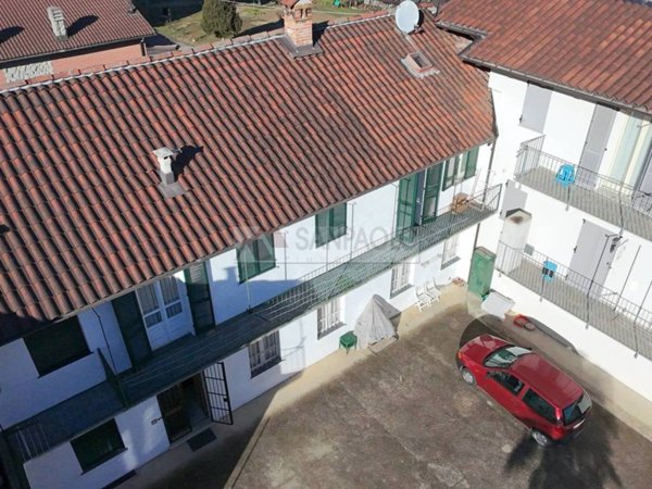 casa indipendente in vendita ad Alba