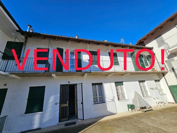 casa indipendente in vendita ad Alba
