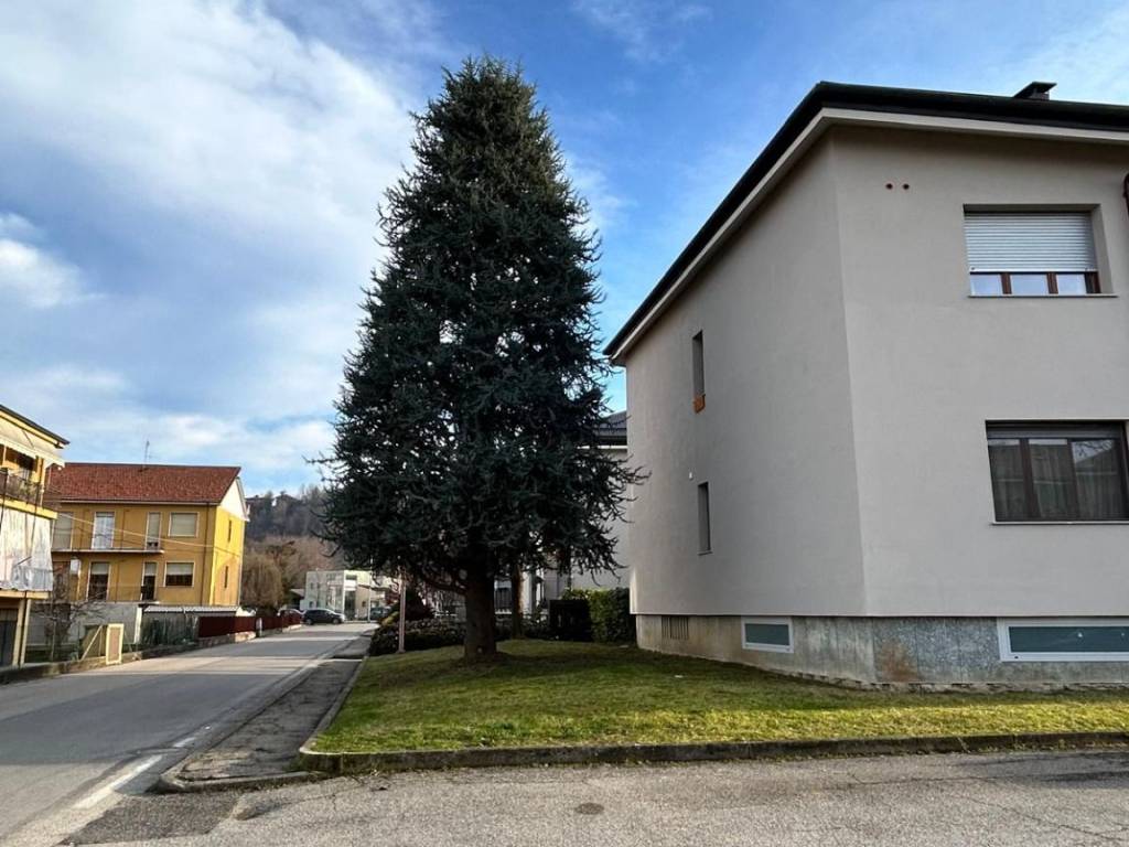 appartamento in vendita ad Alba