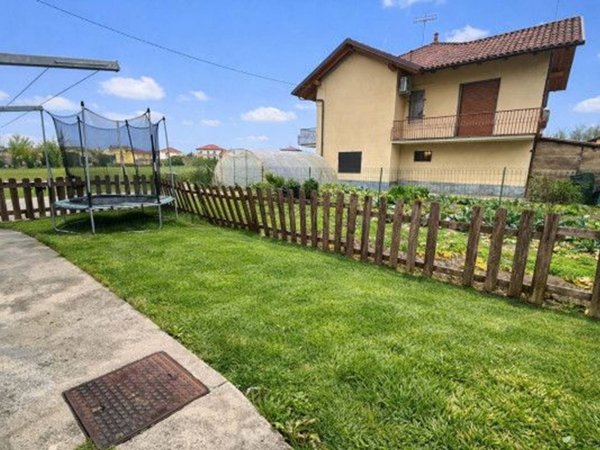 appartamento in vendita ad Alba