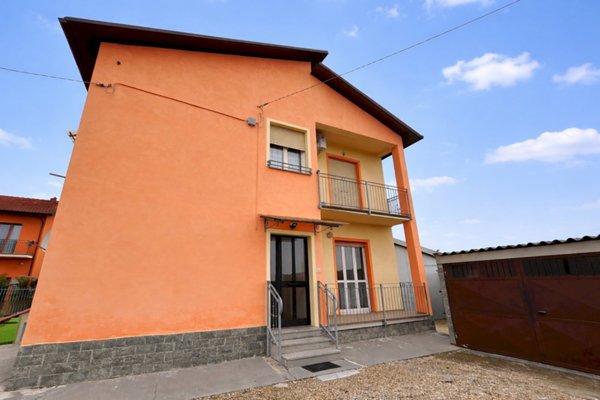 appartamento in vendita ad Alba in zona Mussotto