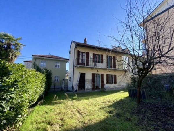 casa indipendente in vendita ad Alba