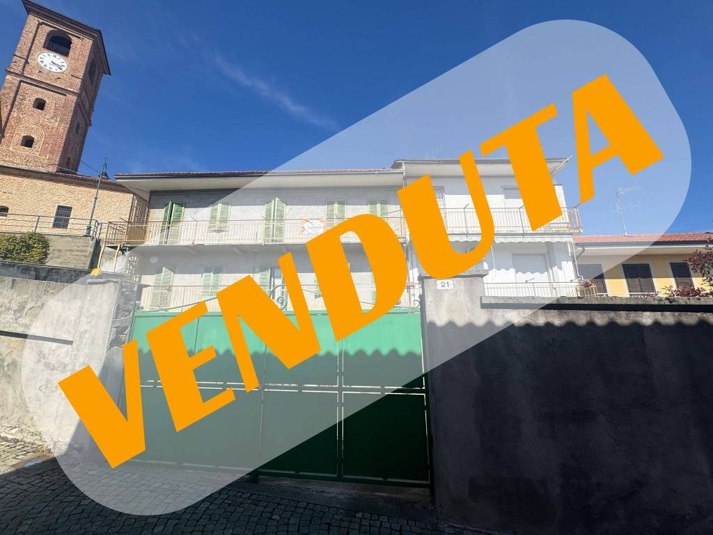 casa indipendente in vendita ad Alba