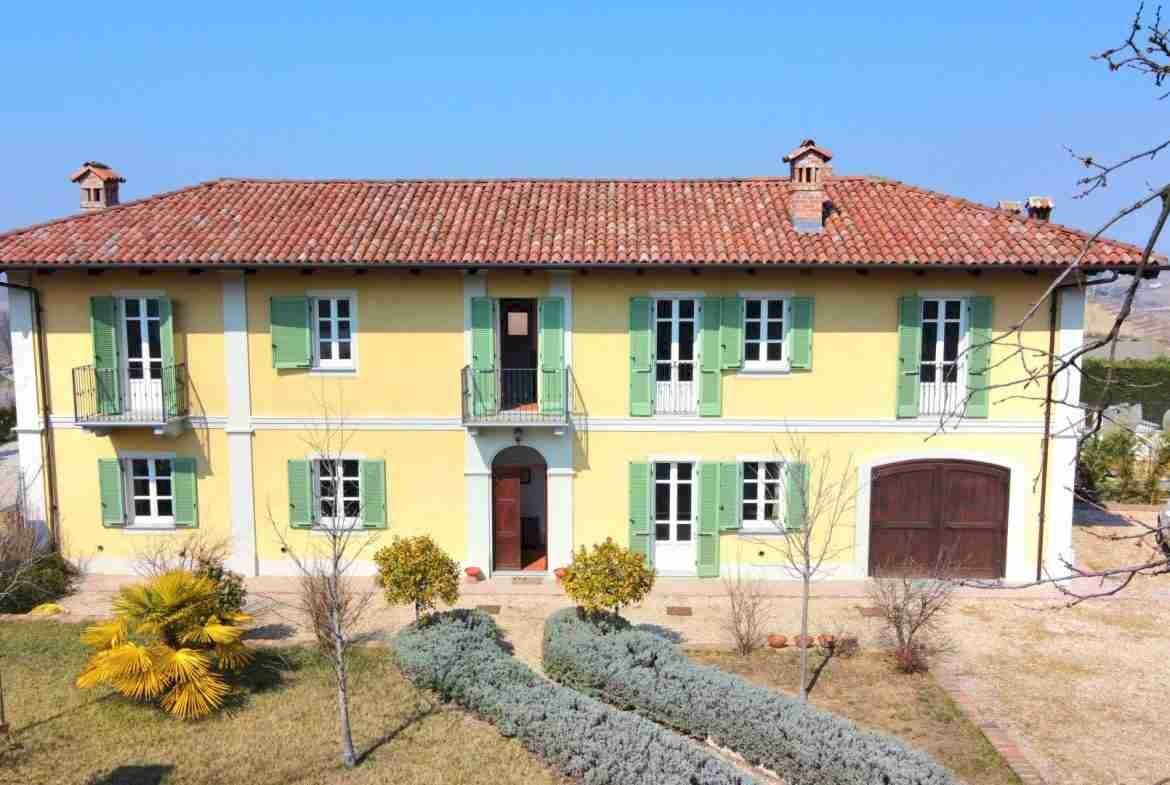 casa indipendente in vendita ad Alba