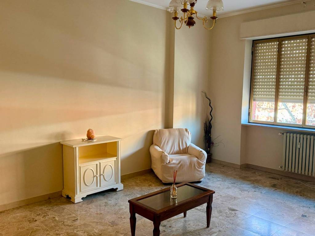 appartamento in vendita ad Alba