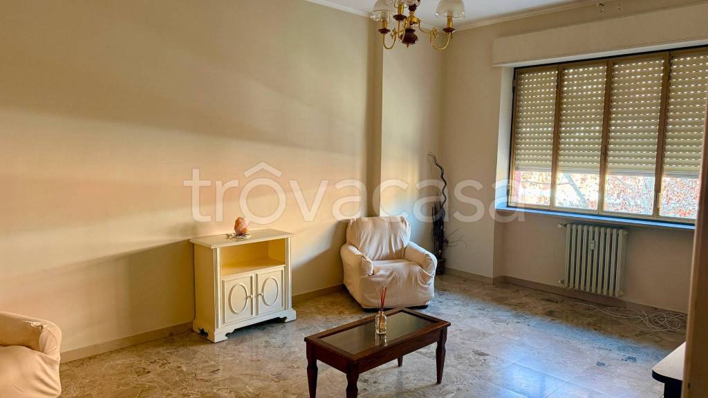 appartamento in vendita ad Alba