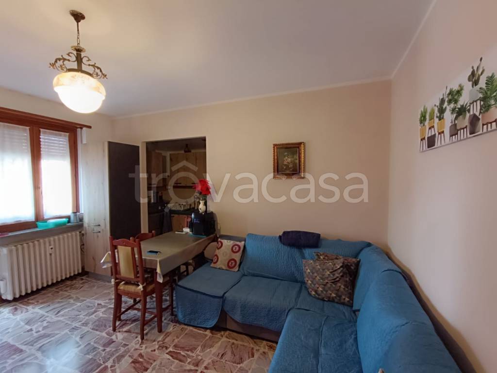 appartamento in vendita ad Alba