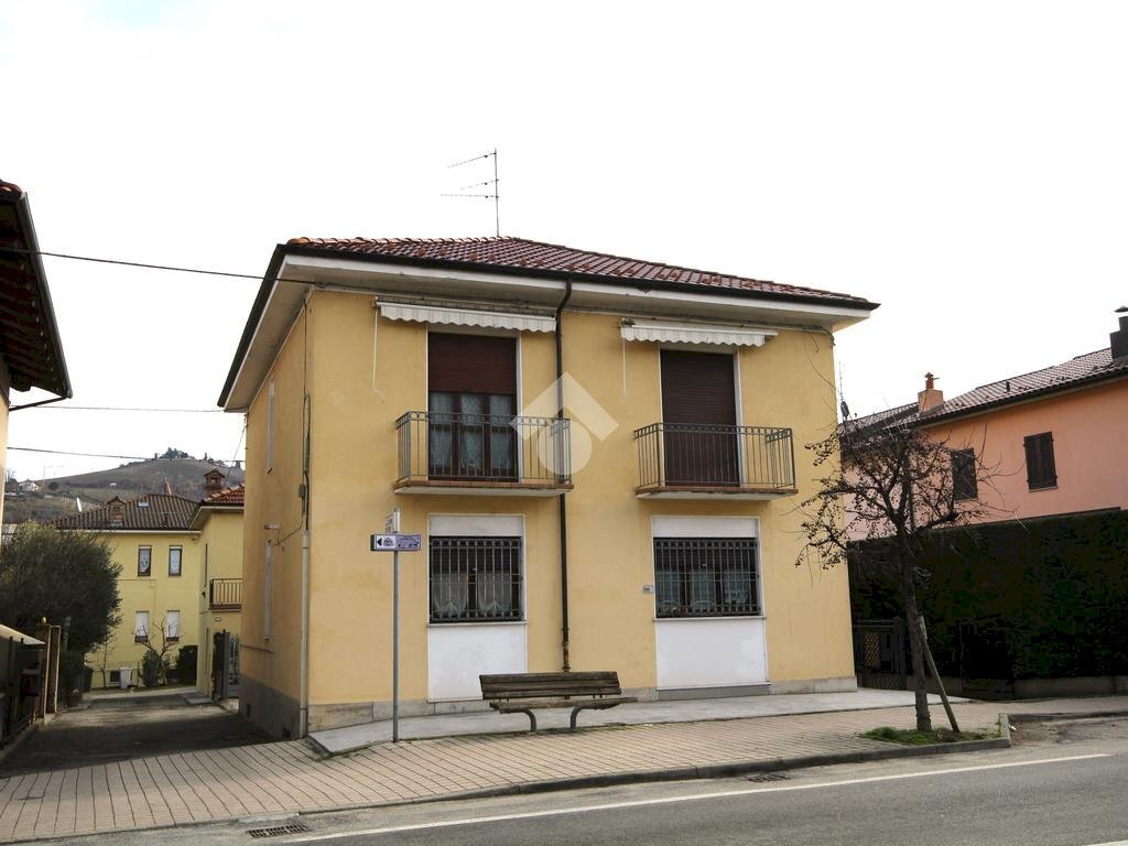 casa indipendente in vendita ad Alba