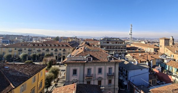 appartamento in vendita ad Alba