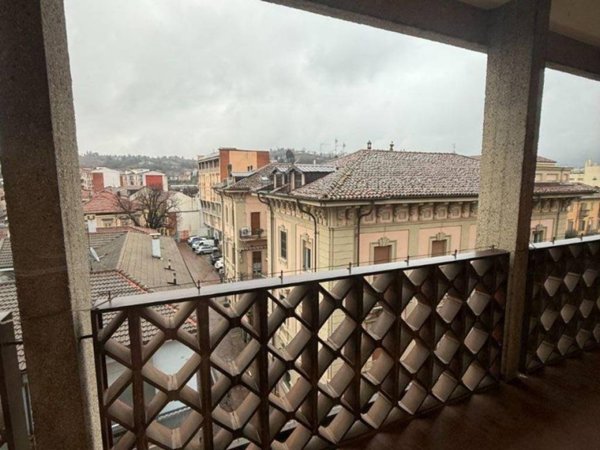 appartamento in vendita ad Alba