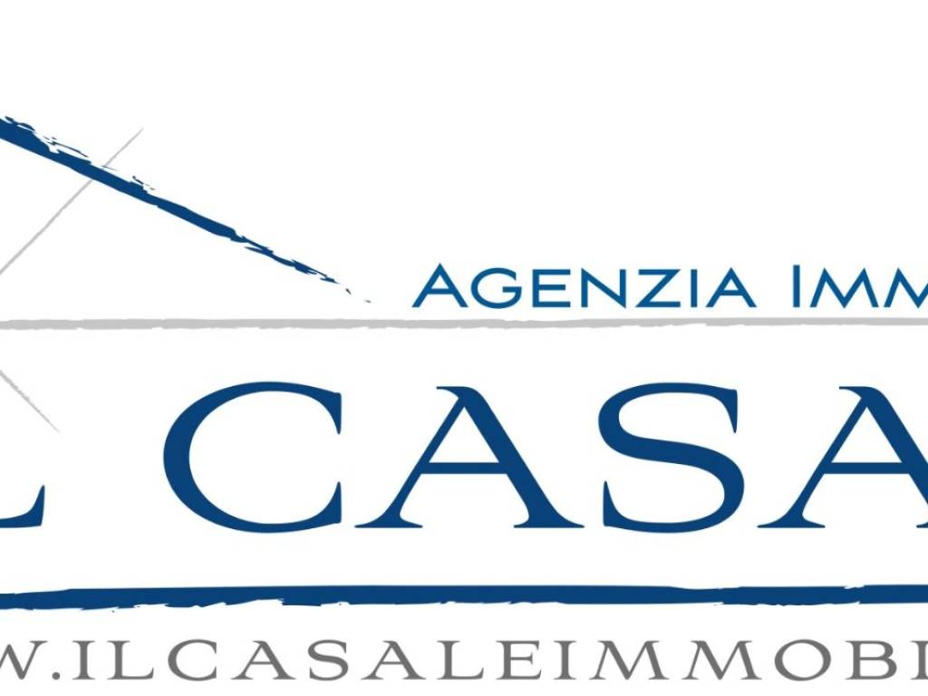 negozio in vendita ad Alba