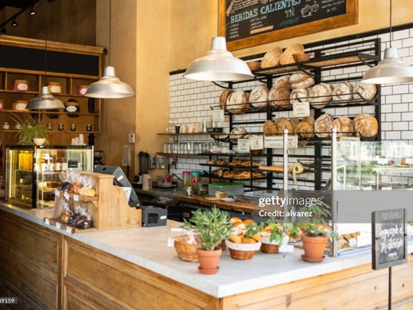 negozio in vendita ad Alba