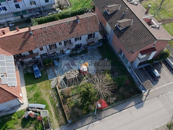 casa indipendente in vendita ad Alba