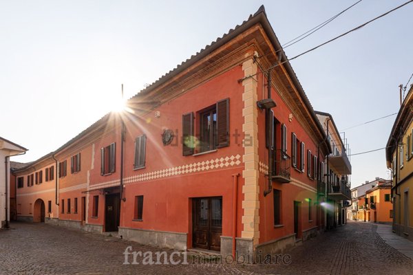 casa indipendente in vendita ad Alba
