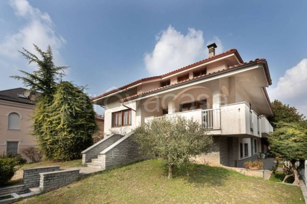 casa indipendente in vendita ad Alba