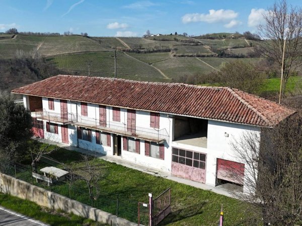 casa indipendente in vendita ad Alba
