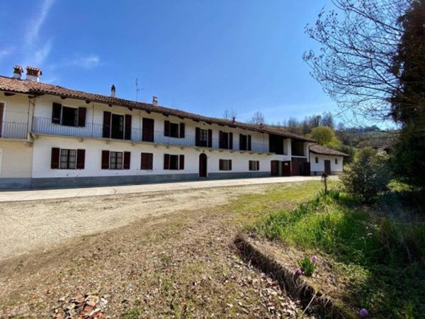 casa indipendente in vendita ad Alba