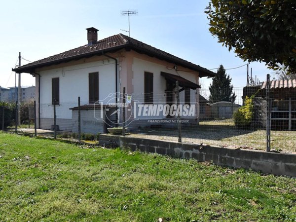 casa indipendente in vendita ad Alba