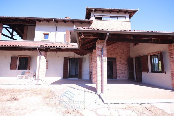casa indipendente in vendita ad Alba