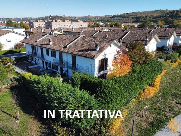 casa indipendente in vendita ad Alba