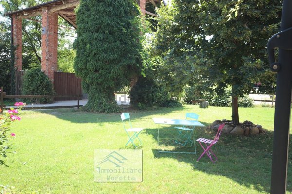 casa indipendente in vendita ad Alba