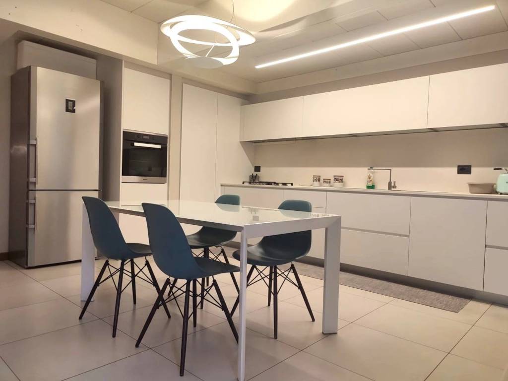 casa indipendente in vendita ad Alba