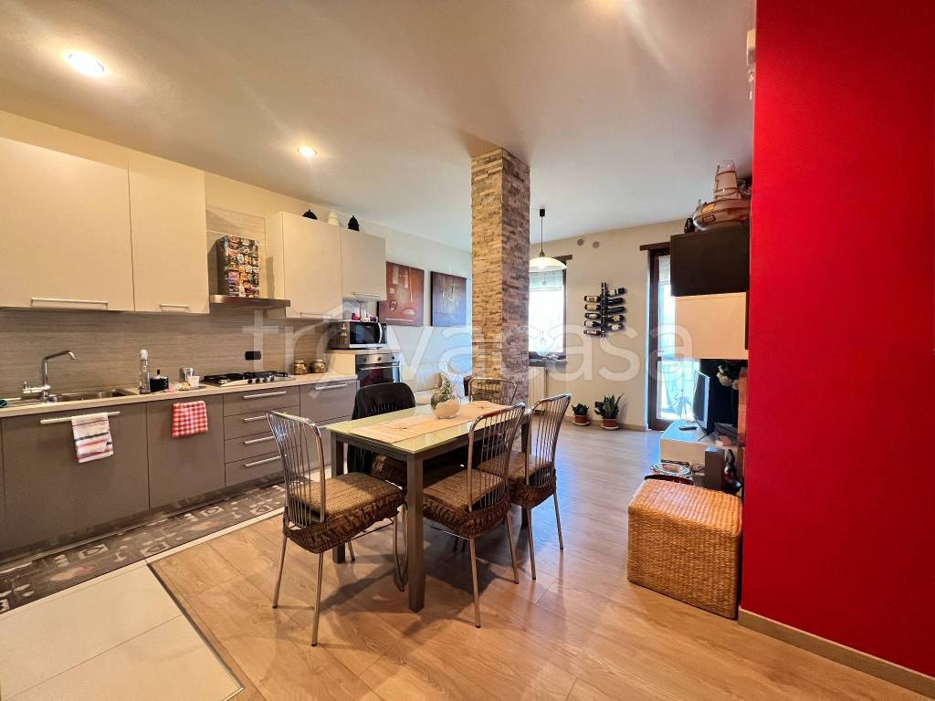 appartamento in vendita ad Alba