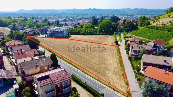 terreno agricolo in vendita ad Alba