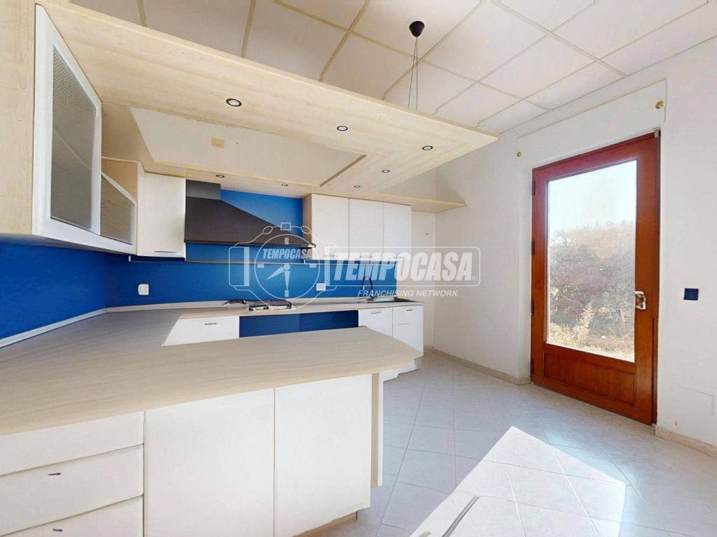 casa indipendente in vendita ad Alba