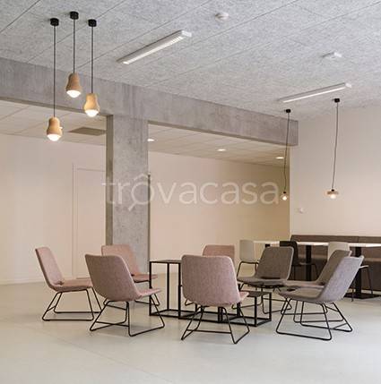 ufficio in vendita ad Alba