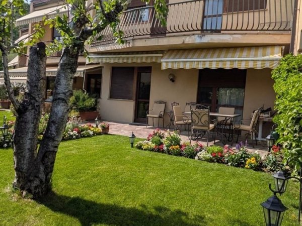 casa indipendente in vendita ad Alba