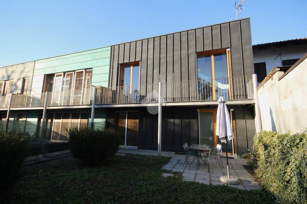 casa indipendente in vendita ad Alba