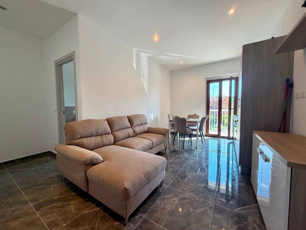 appartamento in vendita ad Alba in zona Mussotto