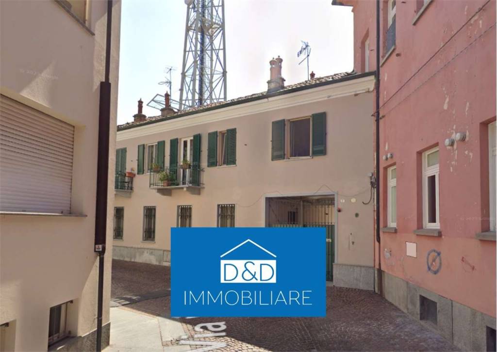 casa indipendente in vendita ad Alba