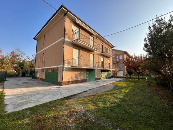 appartamento in vendita ad Alba in zona Mussotto